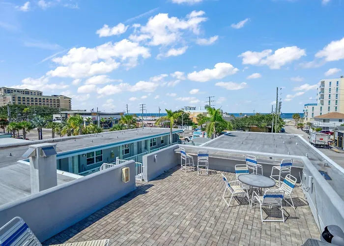 Hotel Camelot Clearwater Beach