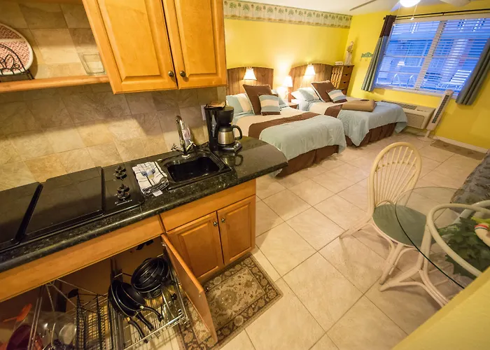 Hotel Camelot Clearwater Beach