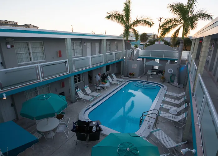 Hotel Camelot Clearwater Beach