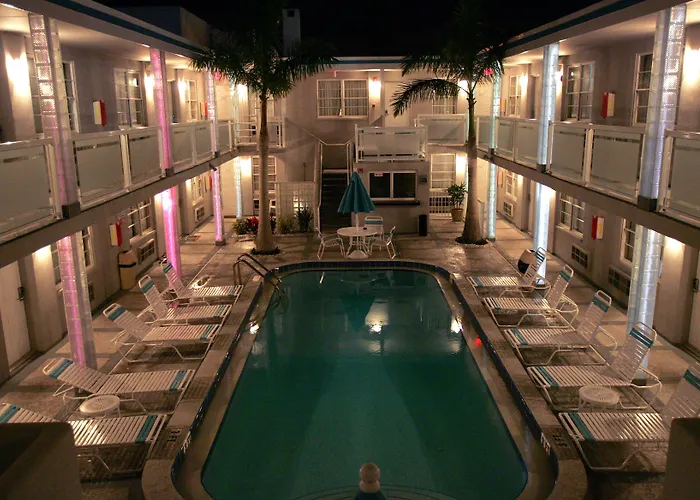Camelot Hotel 3*