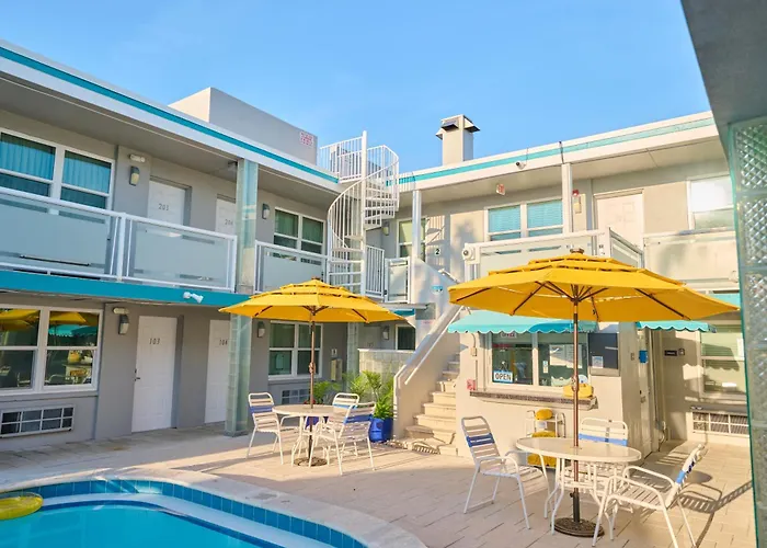 Hotel Camelot Clearwater Beach