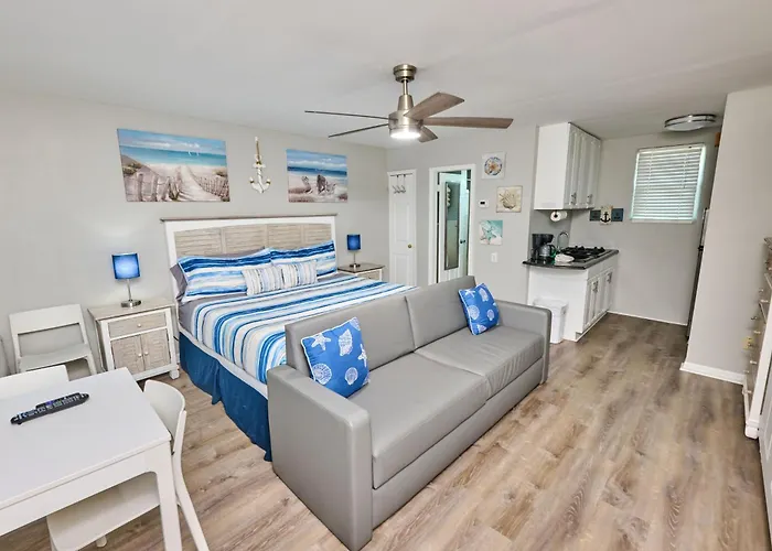 Camelot 3* Clearwater Beach